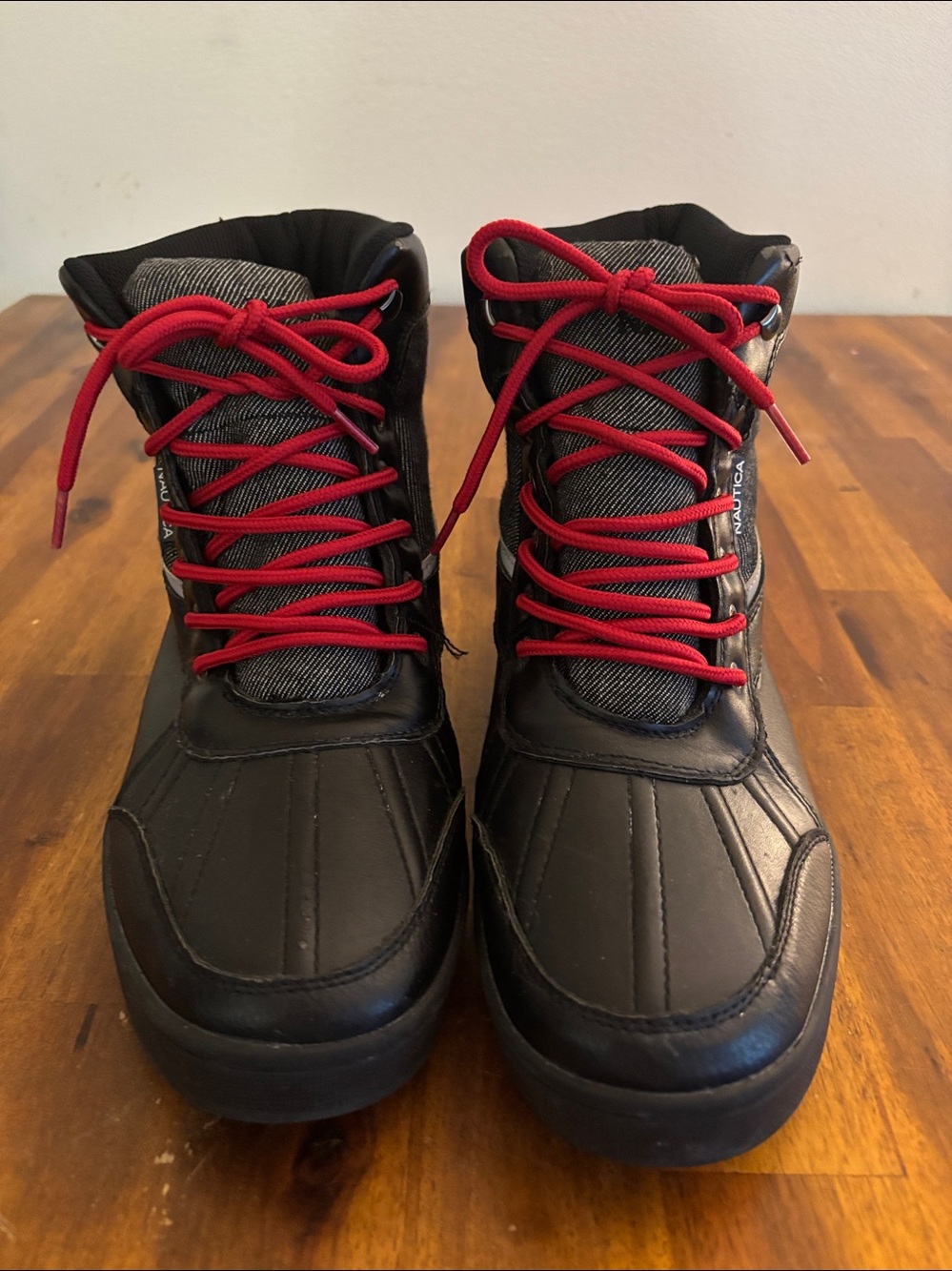 Nautica Lockview 10 Black & Red Lined Lace-Up Duck Boots Water Resistant